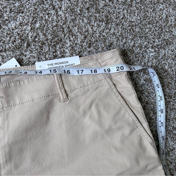 NWT LOFT Tan The Monroe Bermuda Shorts Casual Khaki Minimalist Neutral 18 - Picture 6 of 6